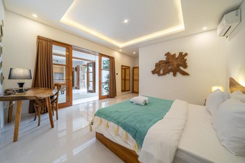 Katil atau katil-katil dalam bilik di Just Launched! 3BDR Designer Villa with View and Pool!