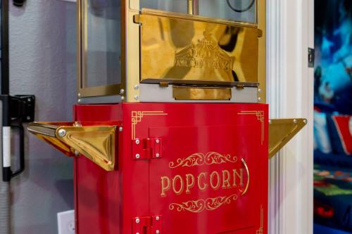 Amazing Home wcinema in Spectacular Resort 29601 photo 54