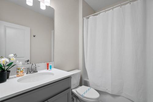 Chic 5Bed Home close to Disney parks photo 45