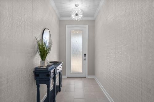 Chic 5Bed Home with Themed Rooms photo 7