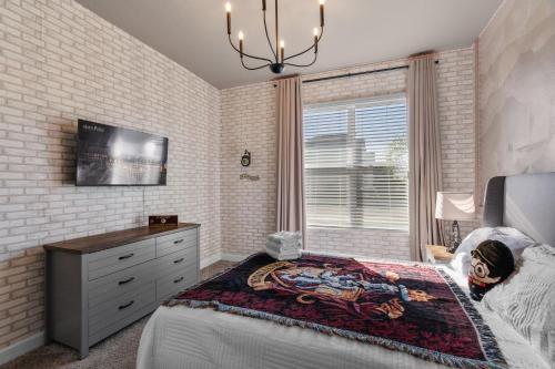 Chic 5Bed Home with Themed Rooms photo 9