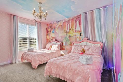 Chic 5Bed Home with Themed Rooms photo 35