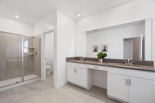 Chic 5Bed Retreat, Perfect for Family Getaway photo 39