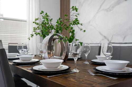 Chic 5Bed Retreat, Perfect for Family Getaway photo 21