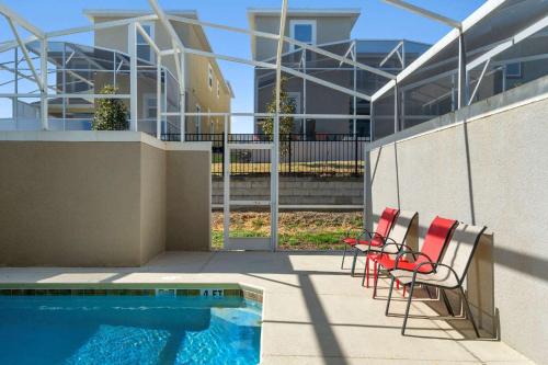 Chic 4BR Home with Mickey & Star Wars Rooms photo 21