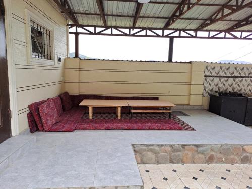 Area soggiorno di Mamuras Chimgan Mountain Guesthouse - Entire Dacha