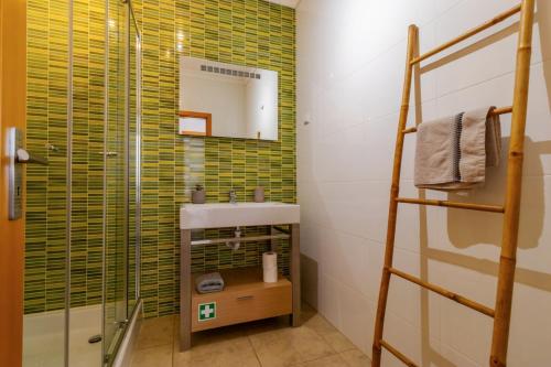 George's Quinta das Palmeiras, a 2 bedroom apartment in luxury complex, walking distance to town photo 3