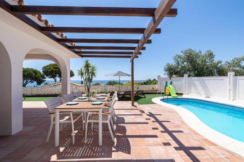 - Mediterranean Villa with Private Pool -