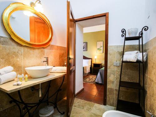 Bilik mandi di Agriturismo Boschi di Montecalvi
