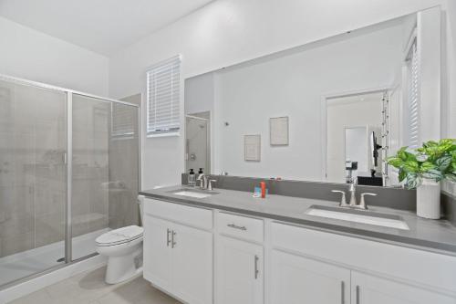 Chic 5Bed Retreat, Perfect for Family Getaway photo 13