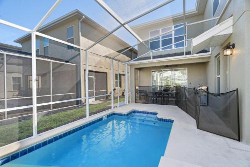 Chic 5Bed Retreat, Perfect for Family Getaway photo 26