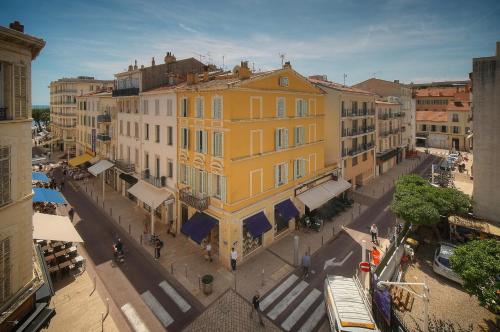 Lumineux 2 chambres, CARRE D'OR-COEUR DE CANNES A2B196