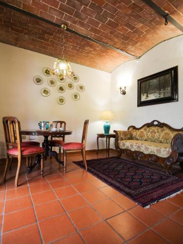 Ruang duduk di Agriturismo Boschi di Montecalvi