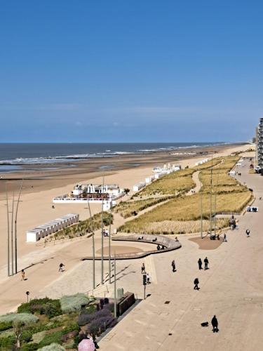 Apartment Westende with Sea View