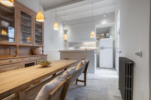 Exclusive Refurbished-3Bedrooms 2Baths-Malasaña