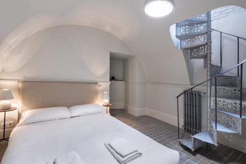 Exclusive Refurbished-3Bedrooms 2Baths-Malasaña
