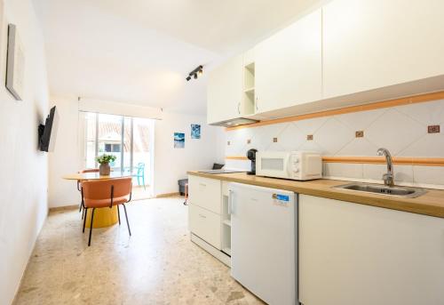 Cano Penthouse, terrace & 2 min to the beach by 10ToSea