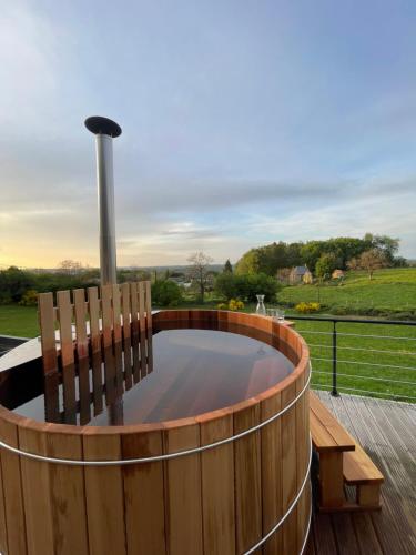 Photo de la galerie de l'établissement Ancienne grange rénovée en Xaintrie, à Hautefage