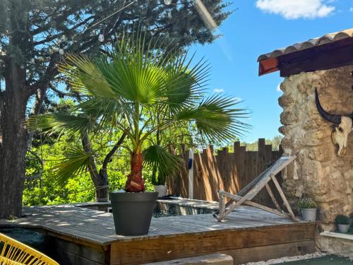 Photo de la galerie de l'établissement LOASIS- Maison Provençale T4 proche Aix en Pce, à Meyrargues