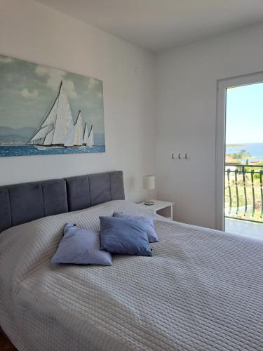 Ένα ή περισσότερα κρεβάτια σε δωμάτιο στο Villa Berg