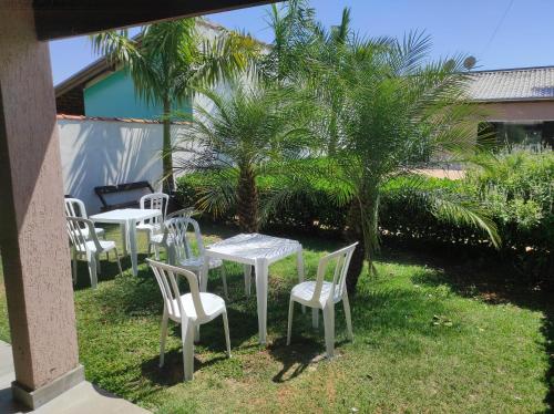 Taman di luar Recanto dos Amigos