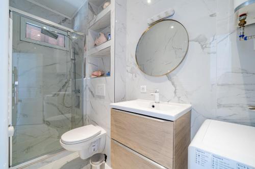 Studio moderne proche mer - Balcon et Climatisé