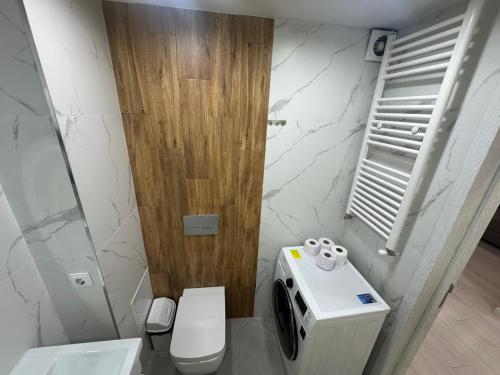 Bany a Apartment Circ 5