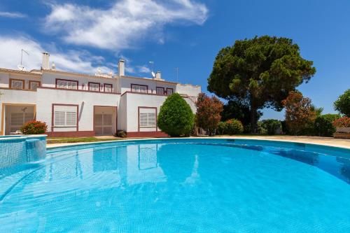 Afbeelding uit fotogalerij van B75 - Casa Delfim in Alfanzina Carvoeiro in Carvoeiro