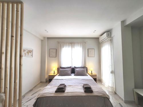 Lux Suite Jacuzzi Acropolis byMK