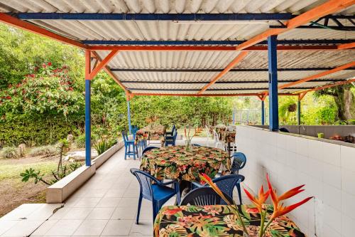 Finca Hotel San Cristobal Quindioにある庭