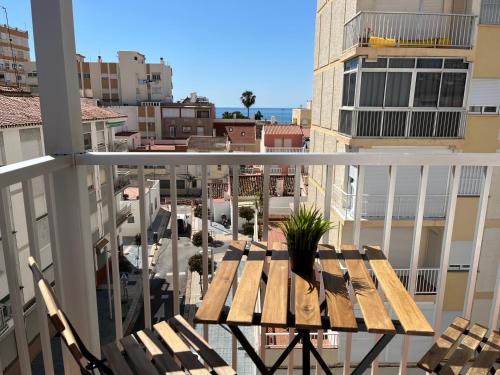 Apartamento con vistas al mar y la montaña