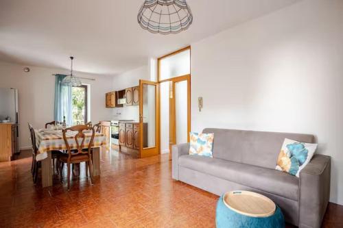 Χώρος καθιστικού στο Marilena's large apartament