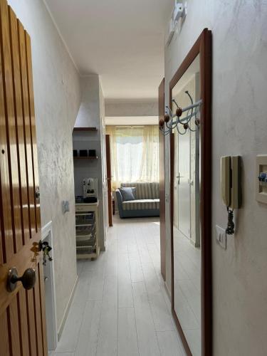 Una cama o camas en una habitación de Mirabilia