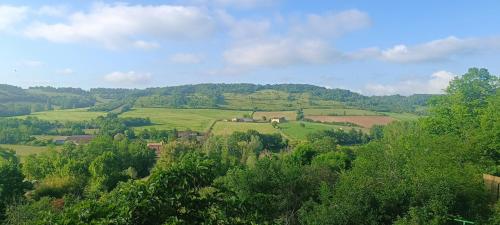Cordes sur ciel et piscine