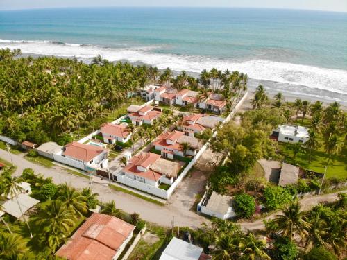 Villa Nakär - Oceanfront Luxury Villa in Playa Amatecampo, El Salvador