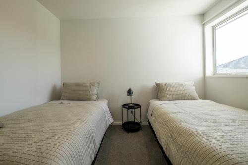 Кровать или кровати в номере Brand New Games Room Family Home Sleeps 6