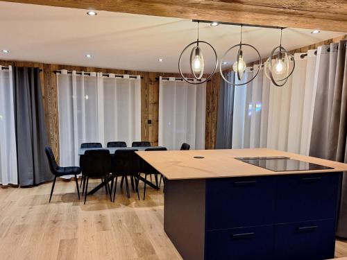 Photo de la galerie de l'établissement Appartement spacieux aux Gets, 4 chambres, Wi-Fi inclus - FR-1-671-283, aux Gets