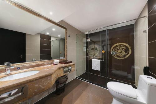 Koupelna v ubytování Dengfeng Chanwu Hotel