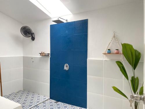Un baño de Lovy's Gili Air