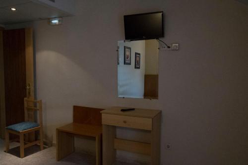 Μια τηλεόραση ή/και κέντρο ψυχαγωγίας στο Hostal Azul