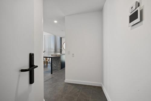 Kuchyň nebo kuchyňský kout v ubytování Spacious 2-Bed Apartment with Rooftop Views