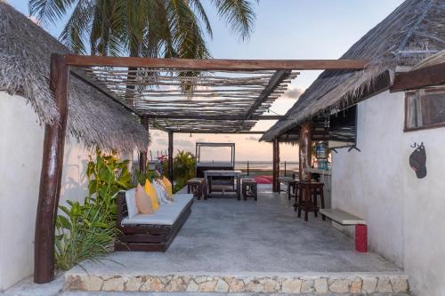 Gallery image of Rote Island Huts in Nembrala
