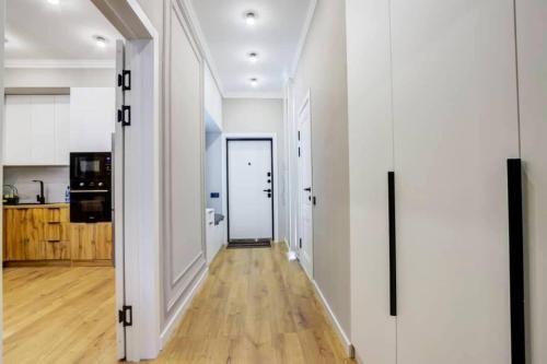 Η κουζίνα ή μικρή κουζίνα στο 2 room apartment 95 to the Bay Tash Tower complex