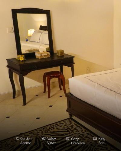 The Kanaksh - Boutique Homestay Bhimtal , Nainitalにあるベッド