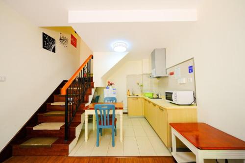 Dapur atau dapur kecil di Dream Back Great Wall Boutique Villas in Beijing's Gubei Water Town