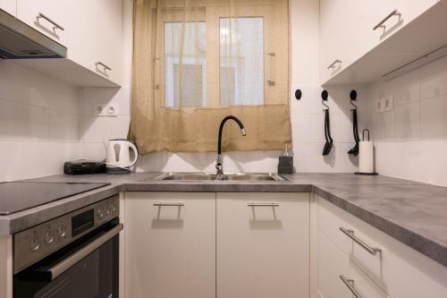 Galeriebild der Unterkunft Patision cinema apartment in Mesochórion