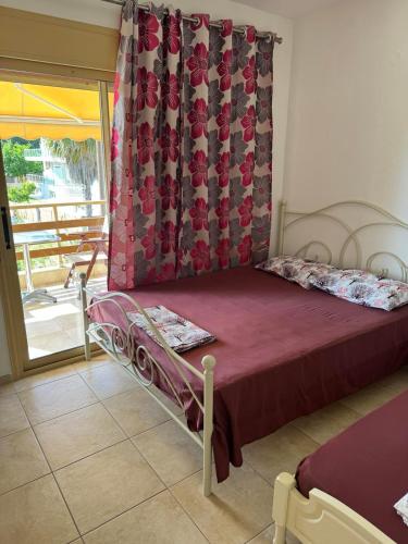 Postel nebo postele na pokoji v ubytování Toroni House!