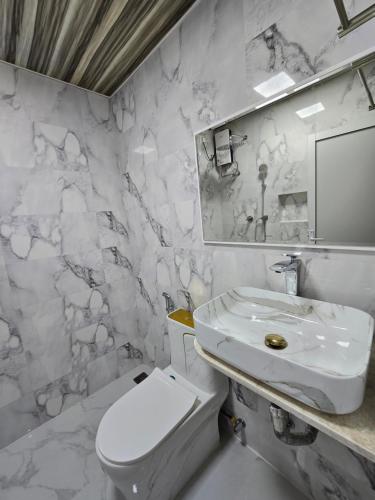 Un baño de The Corbin Guest House