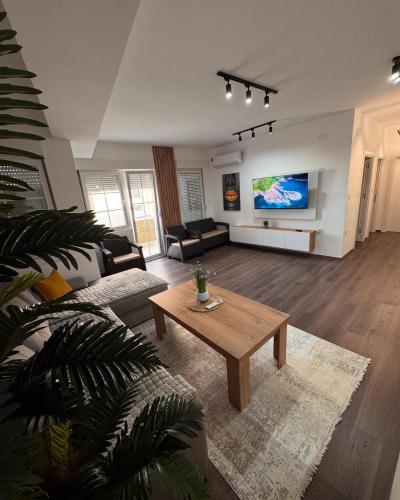 TV a/nebo společenská místnost v ubytování Mango Apartments