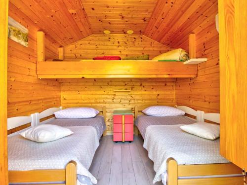 Postel nebo postele na pokoji v ubytování Apartments & rooms Jagoda
